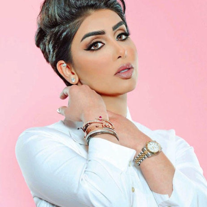 هنادي الكندري وجهًا إعلانيًا لأكبر مُستشفى تجميل في تُركيا