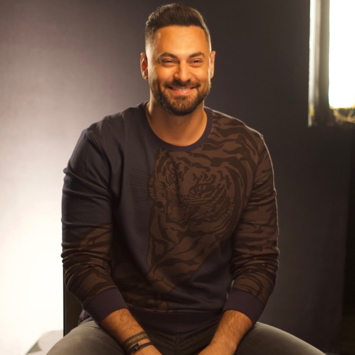 بالفيديو: هادي أسود يطلق "وينك"