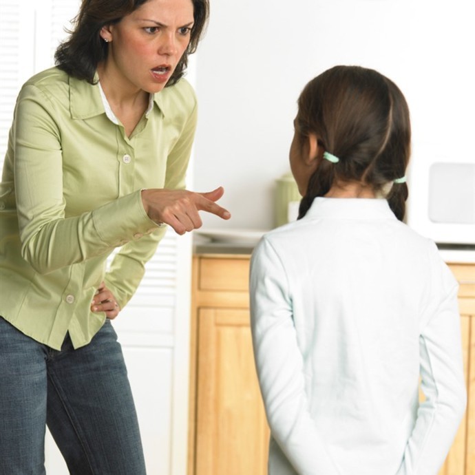 دراسة: لا تجبروا أطفالكم على الإعتذار!
