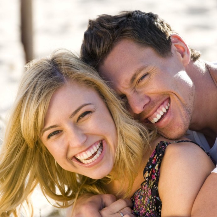 7 فوائد للضحك وتأثيرها على العلاقة العاطفية