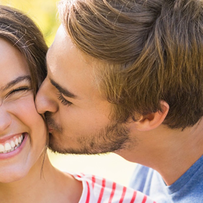أهم 6 فوائد صحّية للتقبيل
