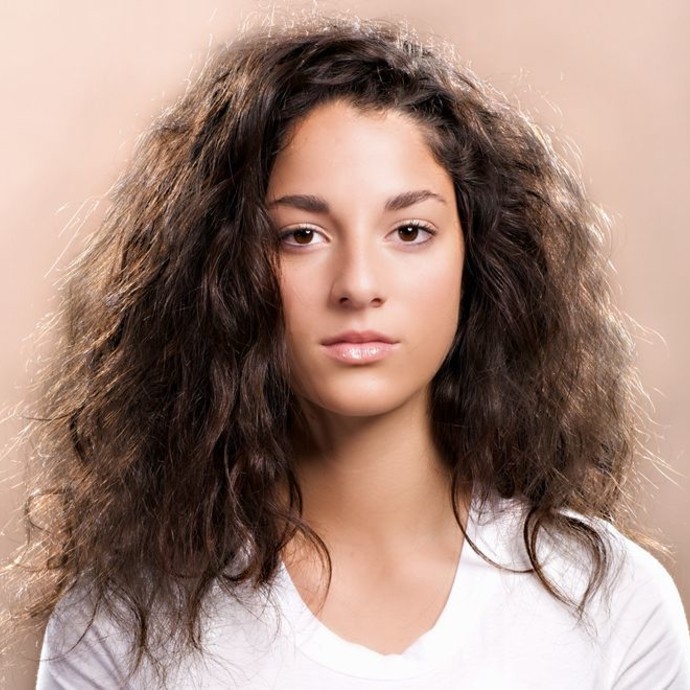 3 طرق طبيعية لمنع تطاير الشعر