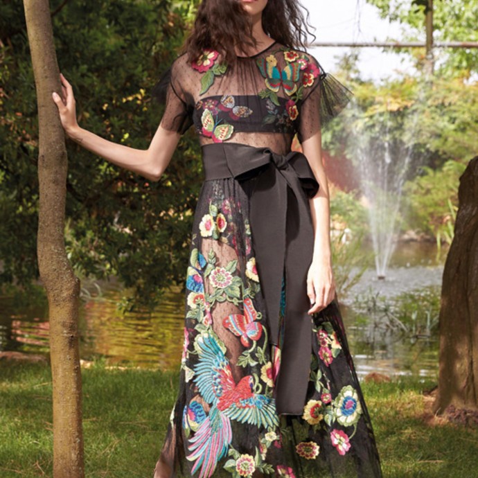 مجموعة إنتقائية من REDValentino