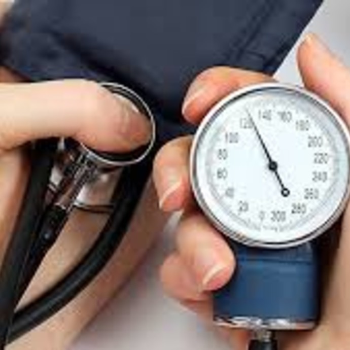 8 علاجات منزلية مذهلة لارتفاع ضغط الدم
