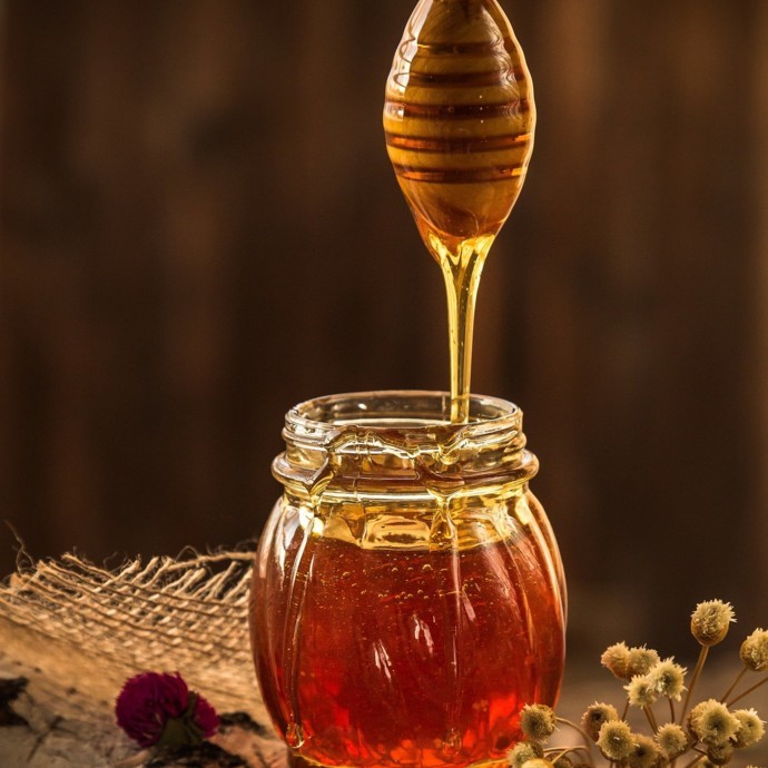 استعملي العسل لبشرة متوهجة