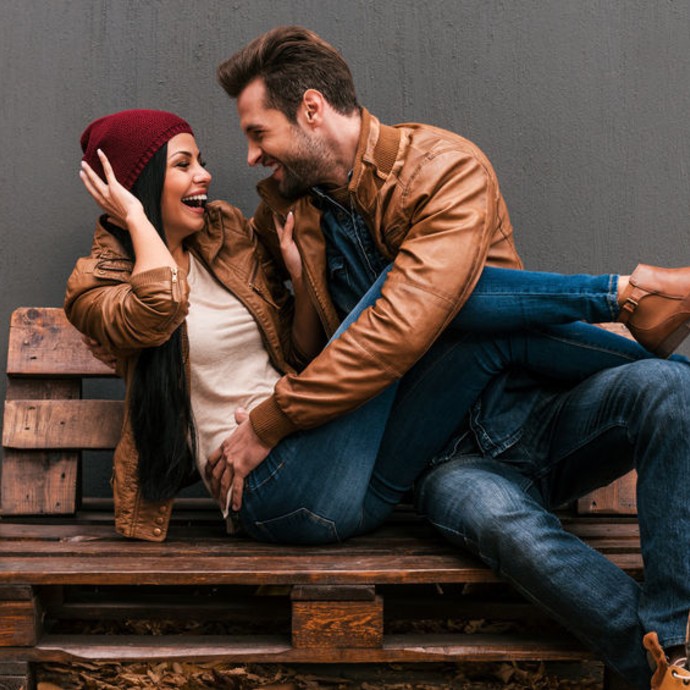 هل يقوّي الضحك روابط العلاقة الزوجية؟