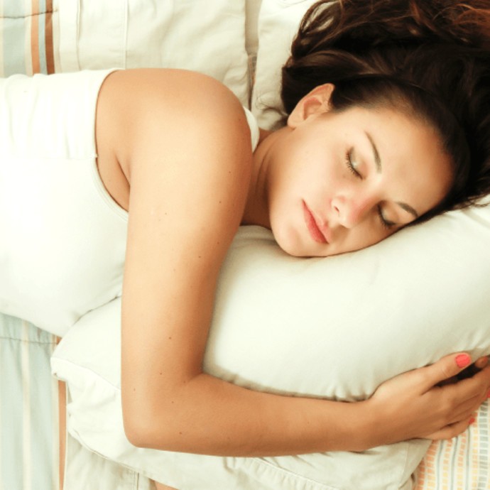 هل يساعد النوم الكافي ليلاً على خسارة الوزن؟