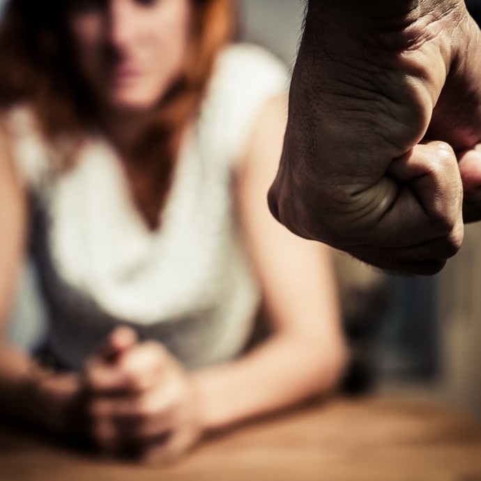 ما هي علامات العنف الأسري؟