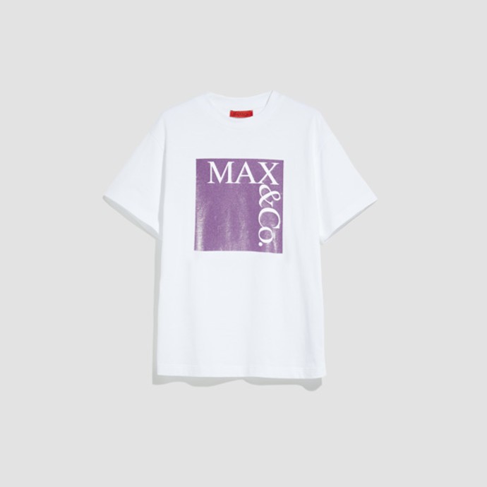 تي شيرتات بسيطة بألوان مختلف من Max & Co.