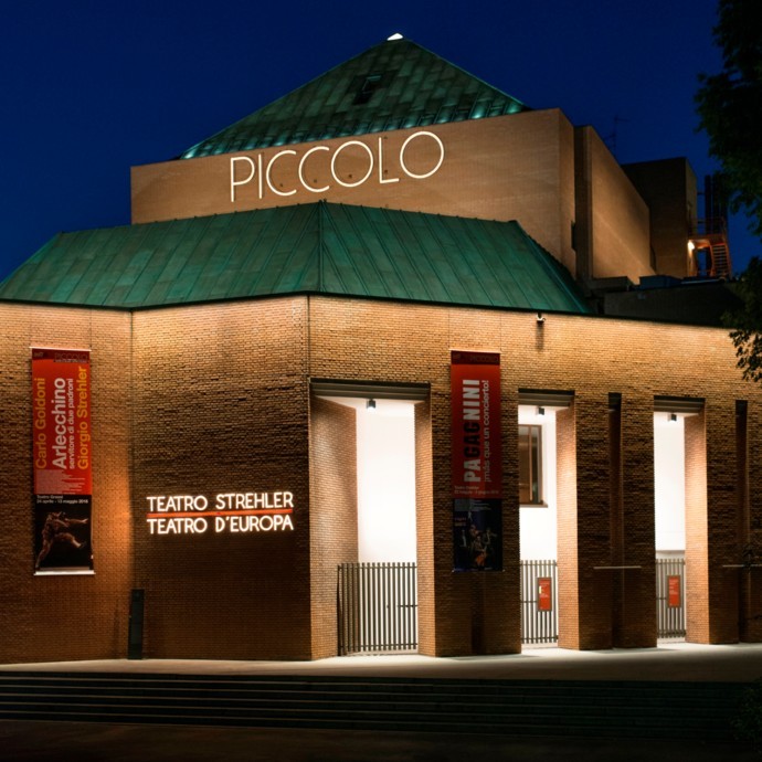 مجموعة Valentino Act على مسرح بيكولو تكريماً لمدينة ميلانو