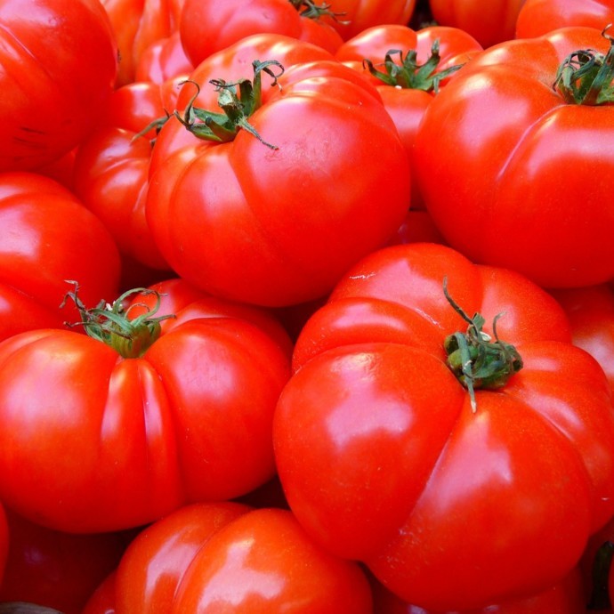 8 فوائد سحرية للطماطم