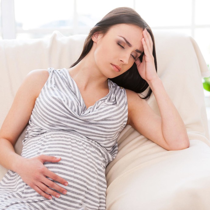 5 علاجات طبيعية آمنة للصداع أثناء الحمل