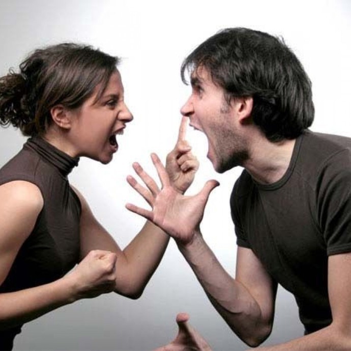 كيف تتجنبين الخلافات الحادة مع زوجك؟