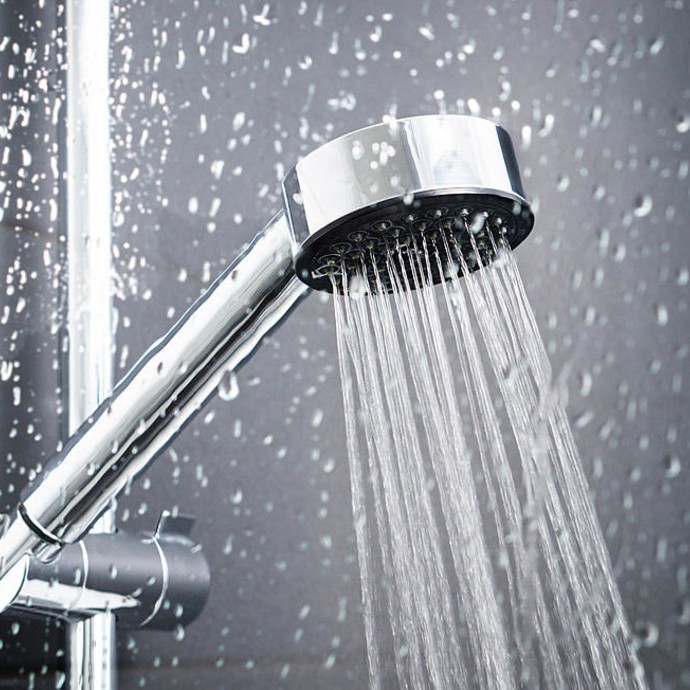 هل الاستحمام بماء بارد مفيد لصحّتك؟