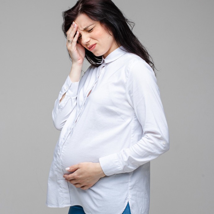 أهم 8 علاجات منزلية للأقدام المتورّمة أثناء الحمل