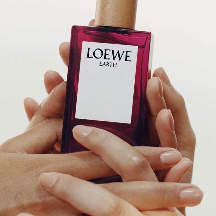 Loewe وأحدث إضافاتها في عالم العطور