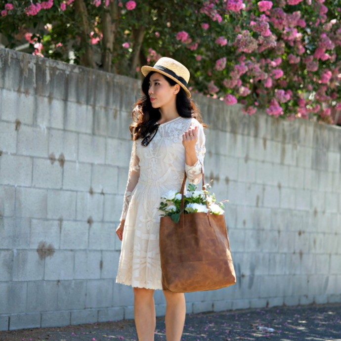 5 طرق أنيقة لتنسيق حقيبة الـTote Bag