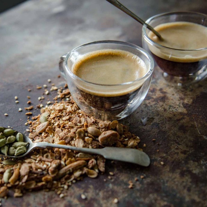 وصفة سهلة لقهوة الهيل العربية
