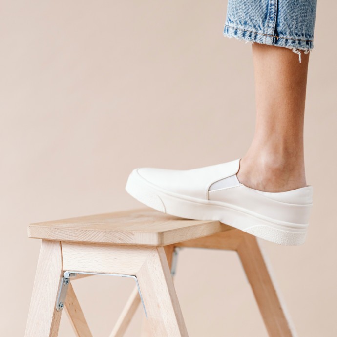 7 خطوات سهلة لتنظيف حذائكِ الأبيض