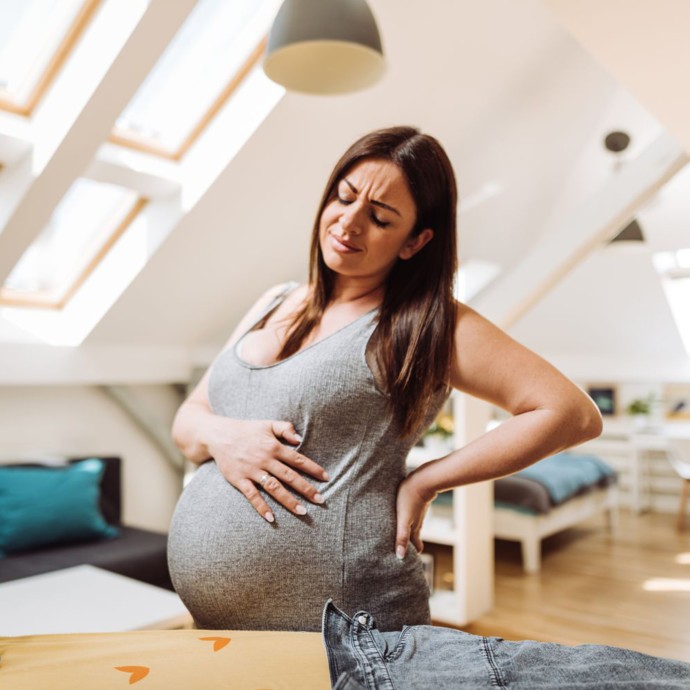 10 مشاكل شائعة أثناء الحمل