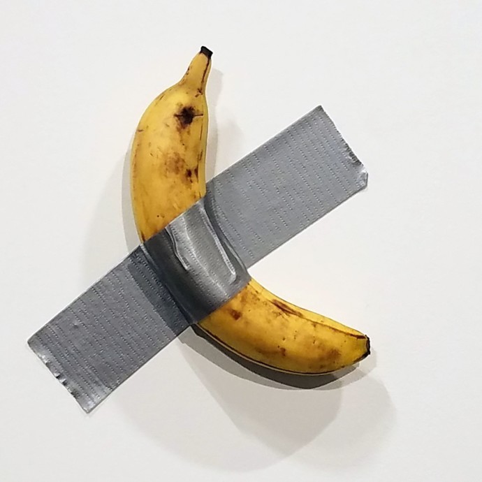 أكل لوحة فنيّة من الموز بقيمة 120 ألف دولار لأنه جائع!