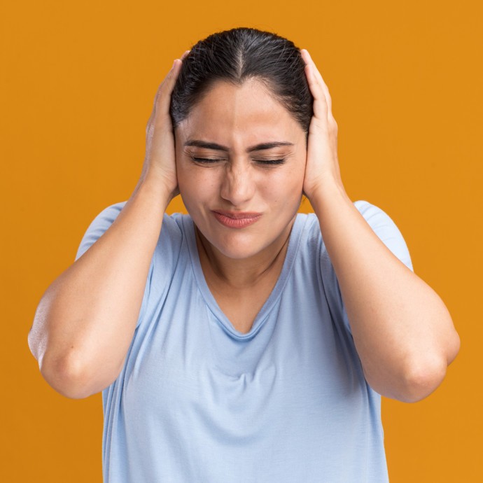 6 علاجات طبيعية للتخلّص من آلام الأذن
