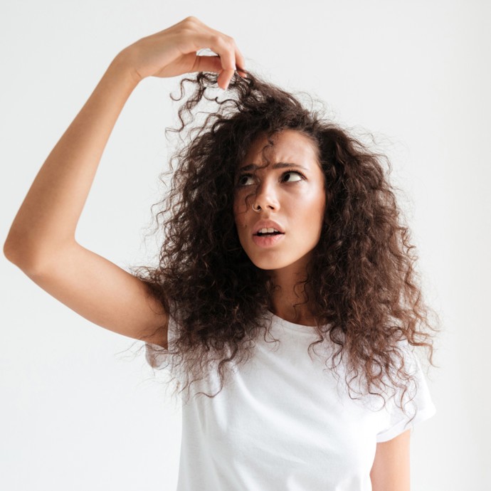 5 أسباب لتجعّد الشعر
