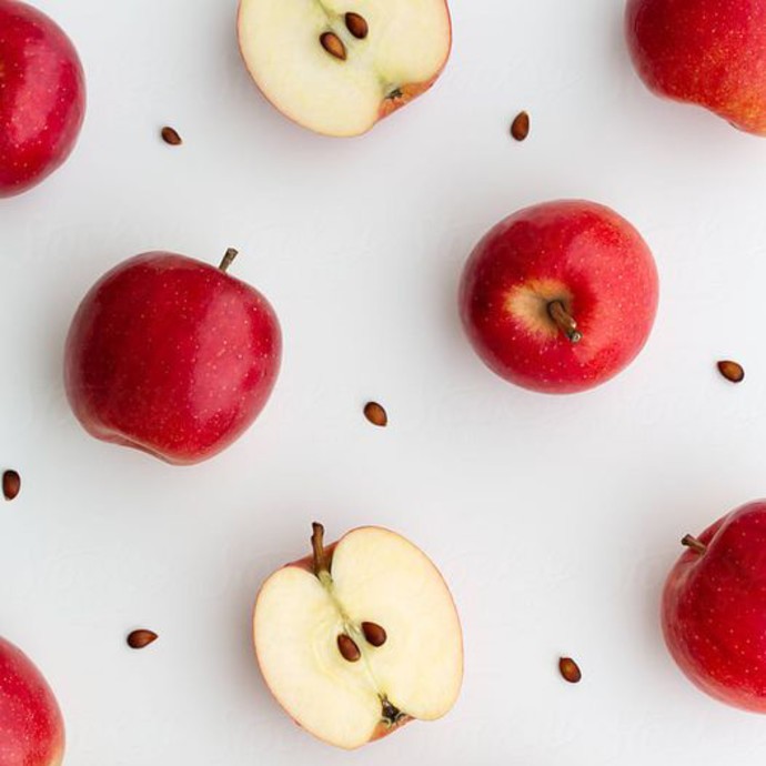 هل يسبب تناول التفاح الحموضة؟