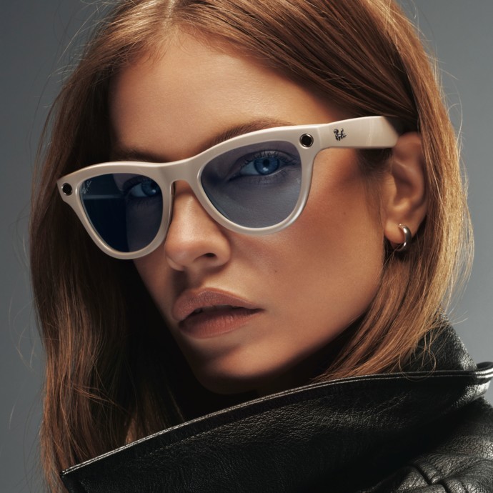 نظارات Ray-Ban Meta حصريًّا في الإمارات