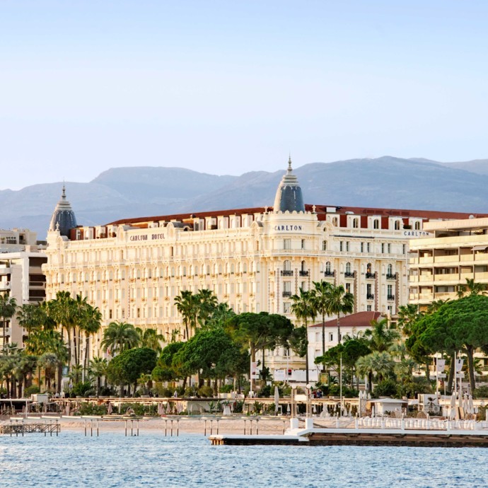 Carlton Cannes أسطورة تعيد وهجها