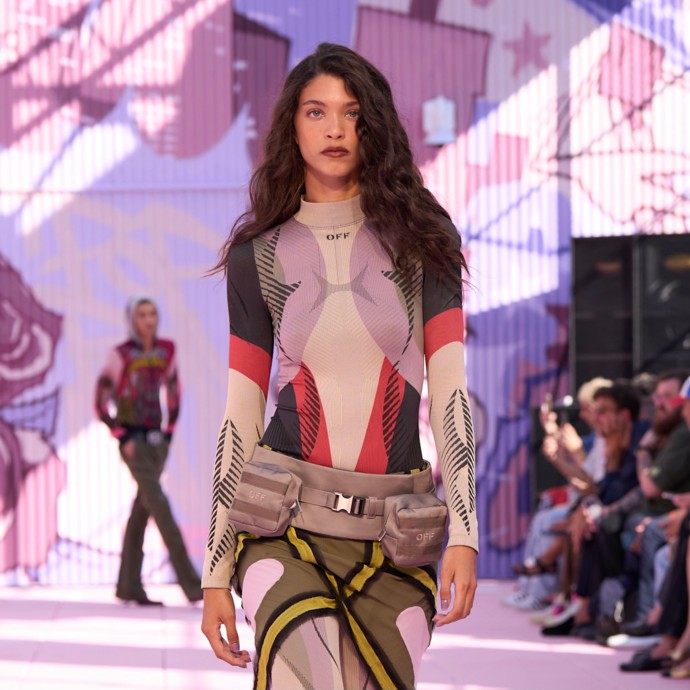 مجموعة Off- White بطابعيْ الغرافيتي وموضة الشارع