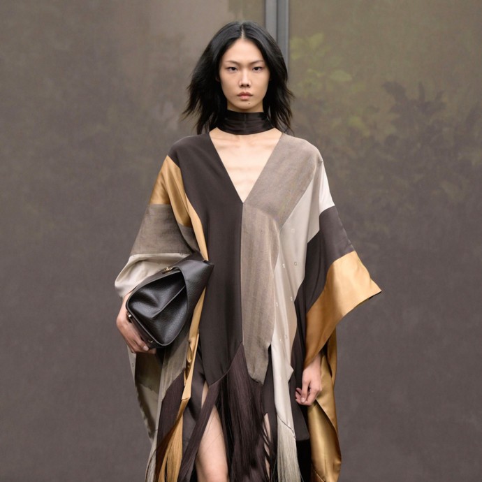 مزيج مميّز بين الأنوثة والكلاسيكيّة في مجموعة Ferragamo