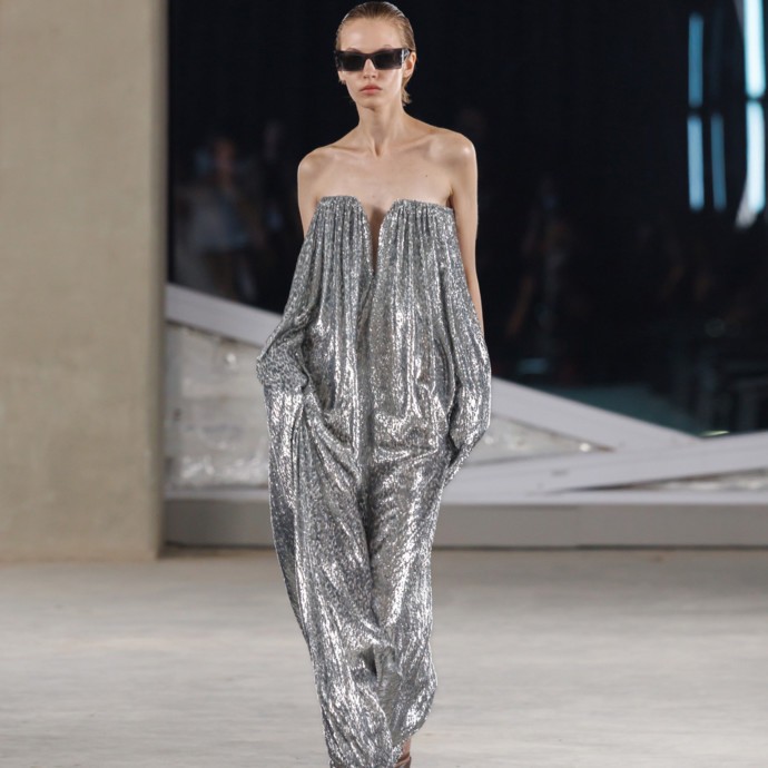 Stella McCartney تتحدّث عن أول عرض لها في الشرق الأوسط