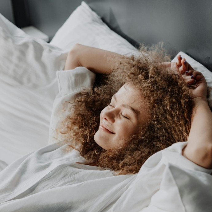 ابدئي نهارك بطاقة متجدّدة مع 5 خطوات بسيطة!