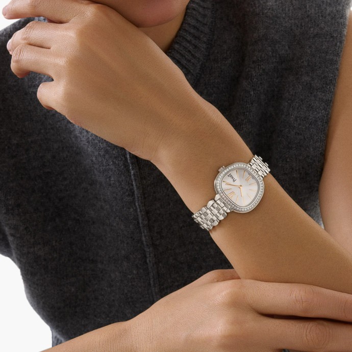 دليلك لاختيار الساعة المناسبة ووضعها في يدك بشكل أنيق