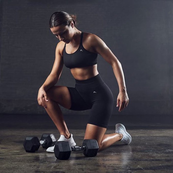 4 تمارين منزلية فعّالة لتخفيف آلام مفاصل الركبتين