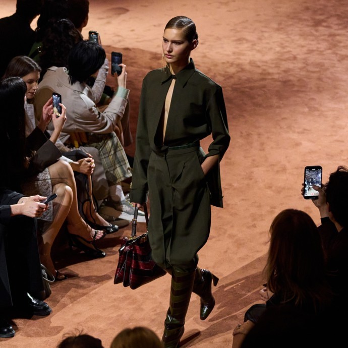 ارتدي هذه الألوان وكوني سبّاقة في مواكبة الموضة هذا الشتاء!