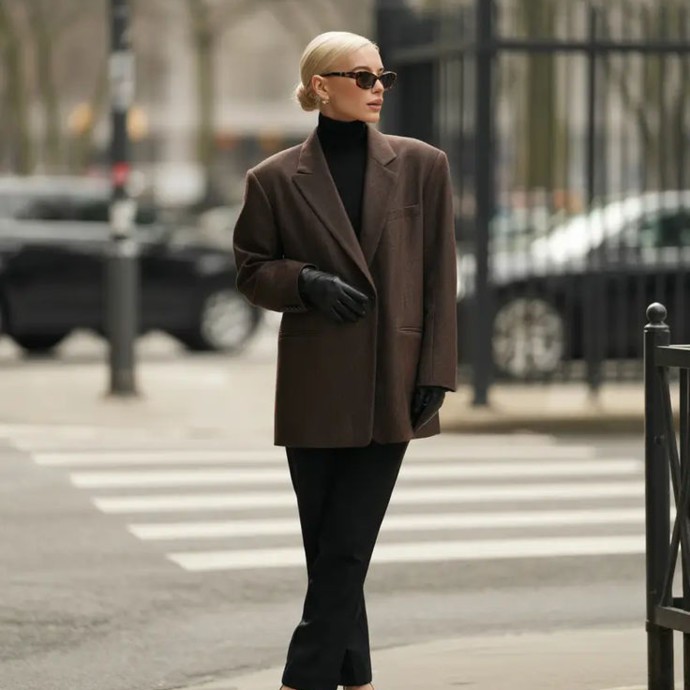 كيف تنسّقين البني والأسود بنجاح؟