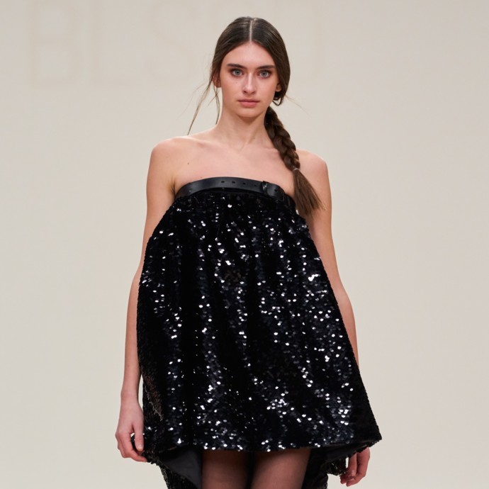 فساتين الترتر ليست حكراً على سهرات رأس السنة!