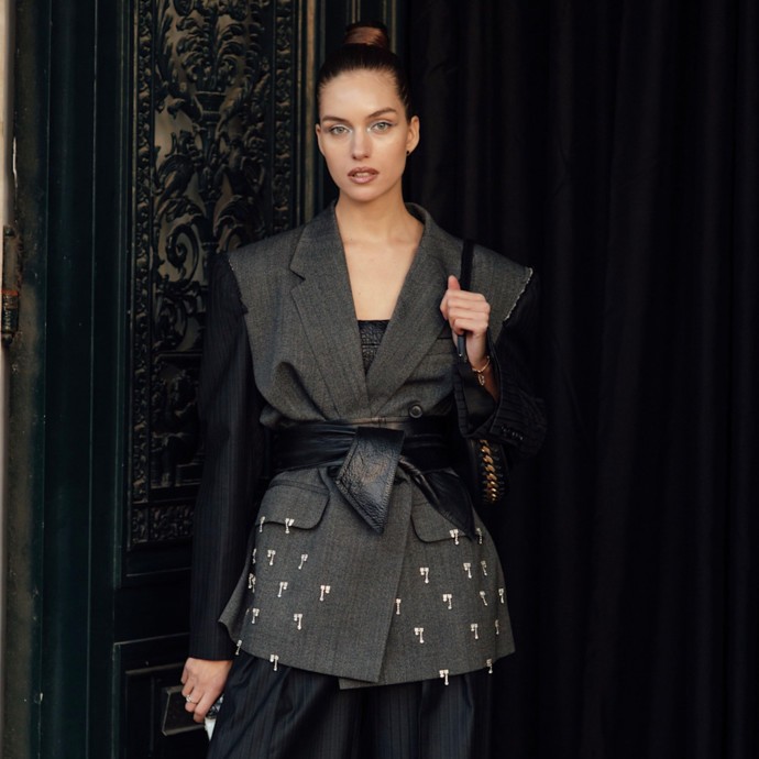 أخطاء موضة تظهرك أكبر في السن