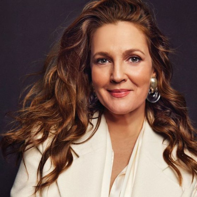 نجوم يعيشون حياة طبيعيّة بعيدًا عن الشهرة