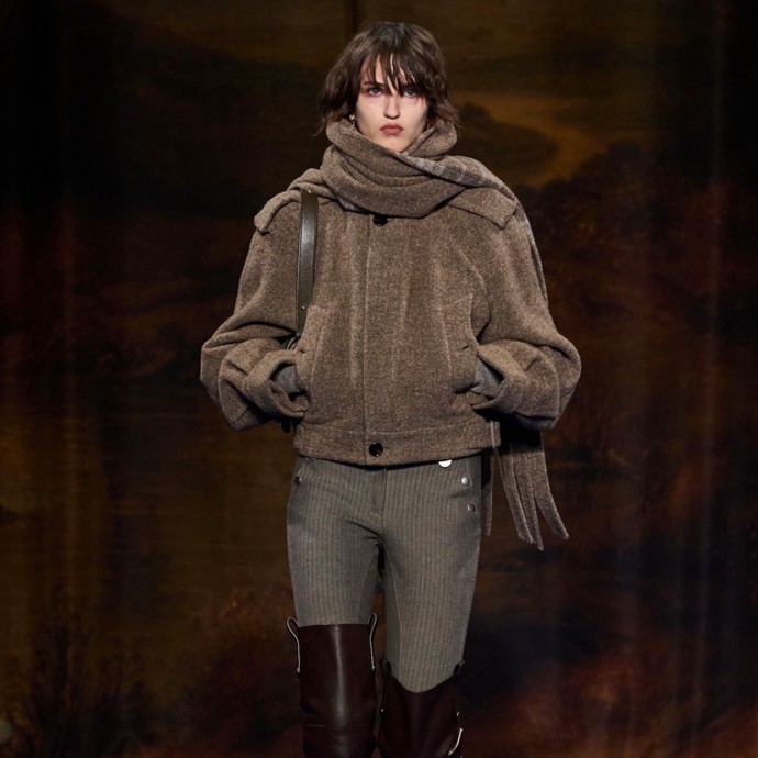 ملابس نسائية أنيقة كاجوال للشتاء من عروض الأزياء