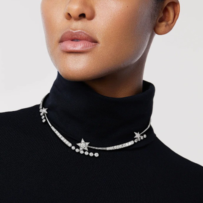 أجمل عقود ألماس لإطلالتك في احتفالات العام الجديد