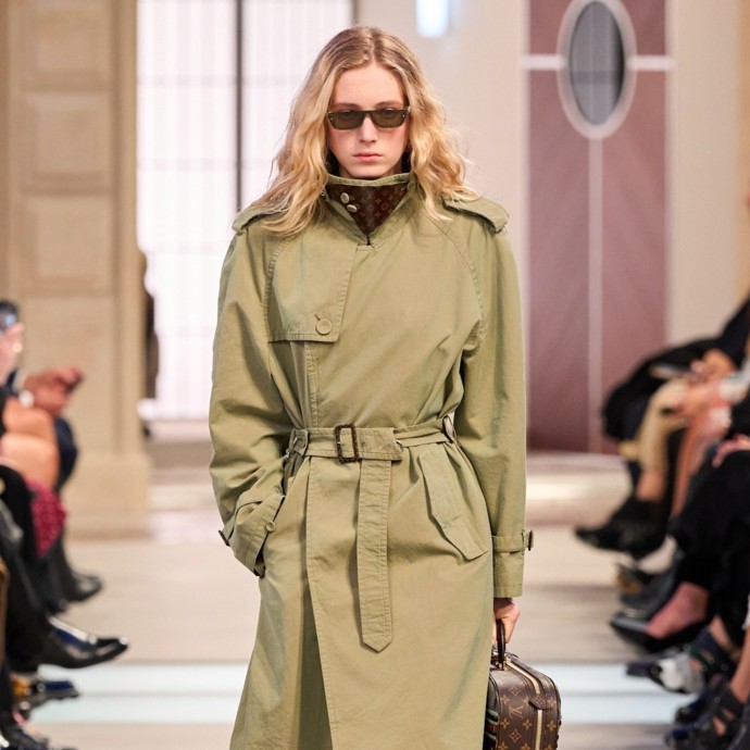 الكاكي هو اللون الحيادي المفاجئ في خزانة الشتاء