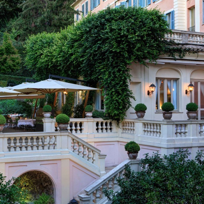 Hotel de Russie حيث تلتقي الفخامة والتاريخ في قلب روما