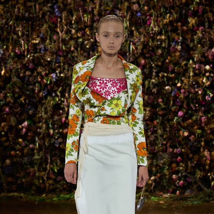 Maison Margiela تحيي التقنيات التقليدية لمشاغل باريس في صيف 2027