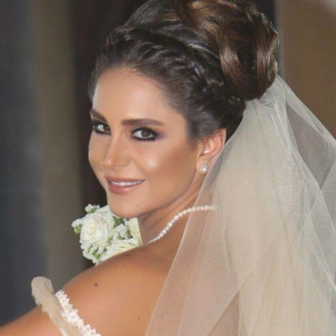بالصّوَر- زواج الممثّلة ديما قندلفت ووزير الإقتصاد السوري