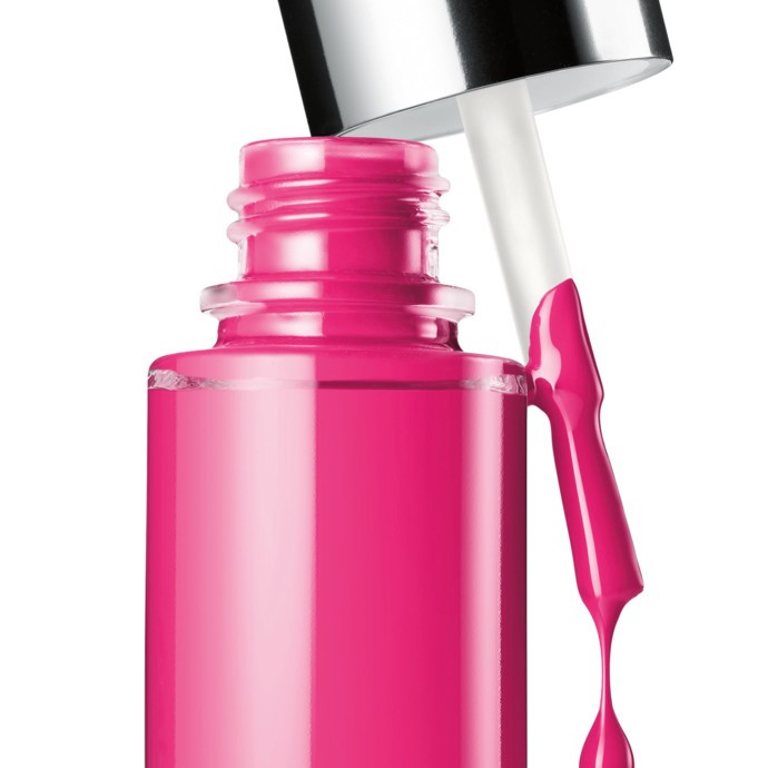 أفضل طلاء للأظافر: A Different Nail Enamel