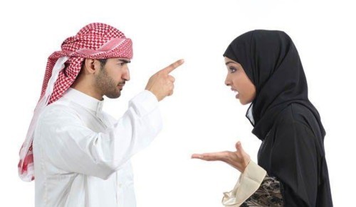 كيف تتفادين عصبية زوجكِ في رمضان؟