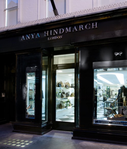 Anya Hindmarch وأول متجر لها في الرياض
